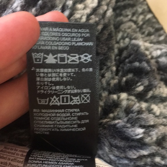 North Face Thermoball Fur Jacket - Picture 9 of 12